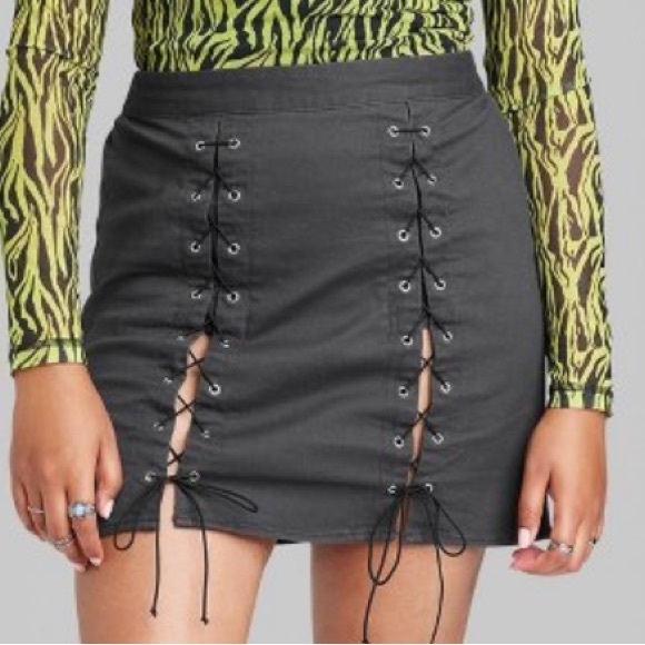 wild fable Dresses & Skirts - New Lace front mini skirt